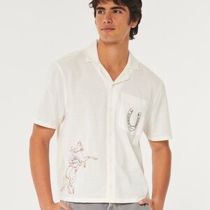 Hollister Cream Men's Shirt with Embroidered Horse Cowboy Design NWT M